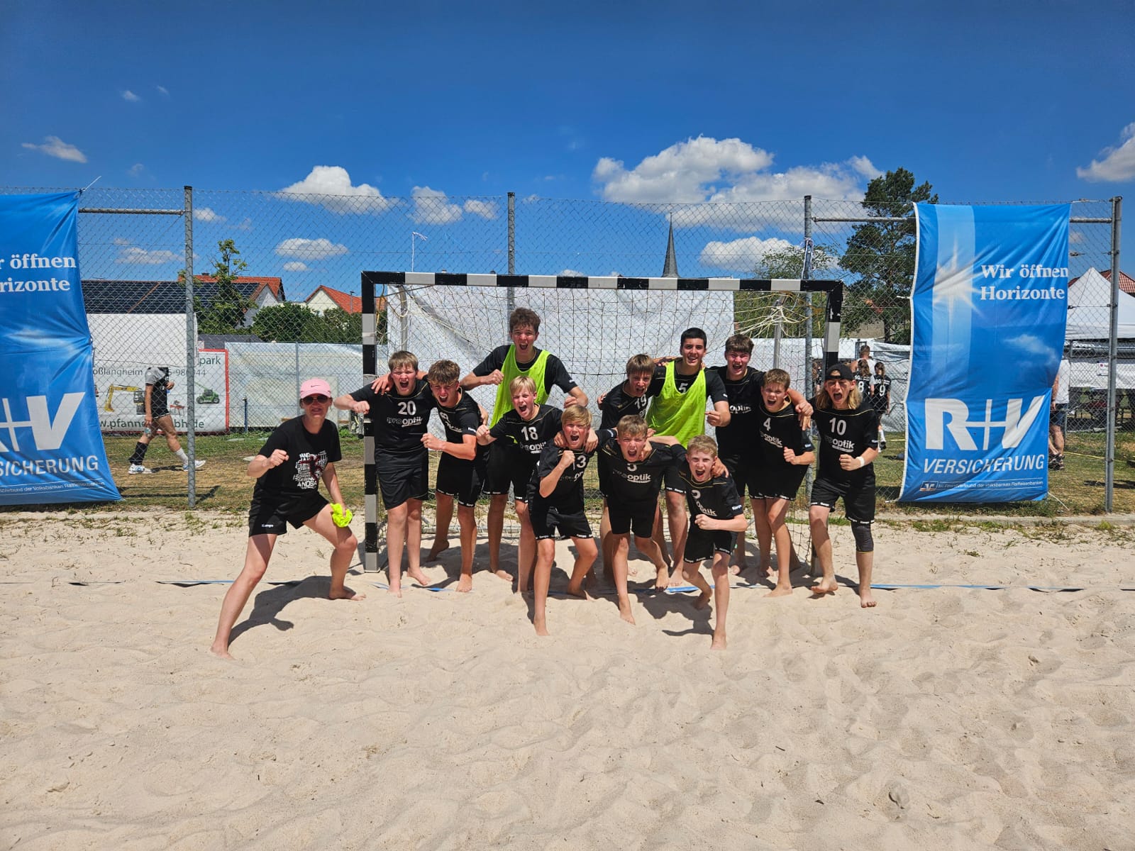 Männliche C1 – Erfolgreiches Handball-Wochenende mit Zeltlager